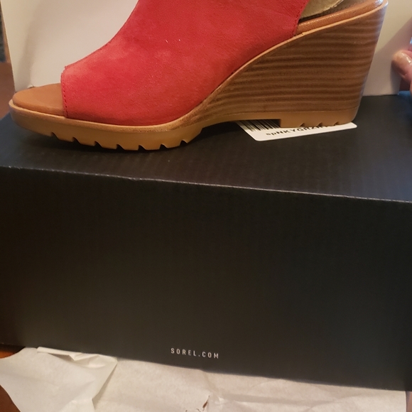 Sorel sandals - Picture 3 of 4